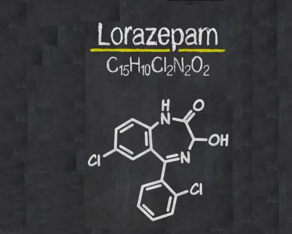 Struktura chemiczna lorazepamu. Czy lorafen jest bezpieczny? Pytanie o bezpieczeństwo leku wymaga konsultacji z lekarzem.